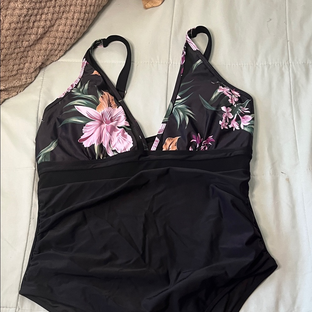 Nwot, Floral Black One-Piece Swimsuit
